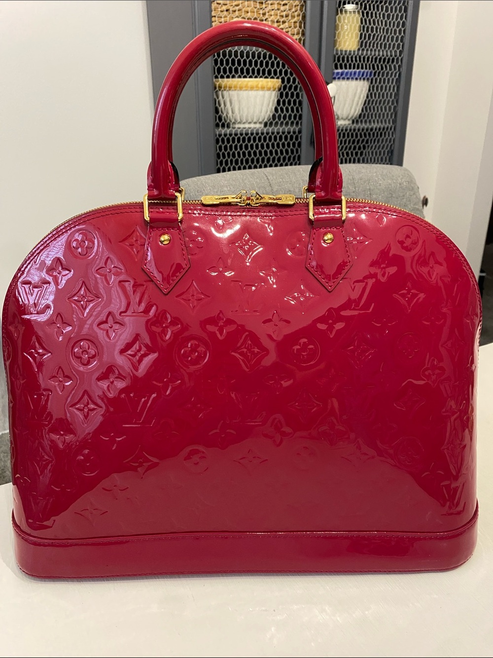Louis Vuitton Pink Rose Indian Leather Monogram Vernis Alma GM Pristine, COA - Picture 5 of 17